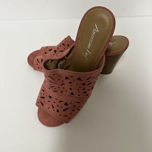 American Eagle Pink Suede Laser‑Cut Block Heel Mules Sandals Size 9 Bridesmaid
